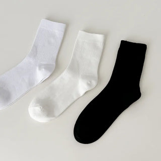 Firm, non-slip, stretchy long knee socks in