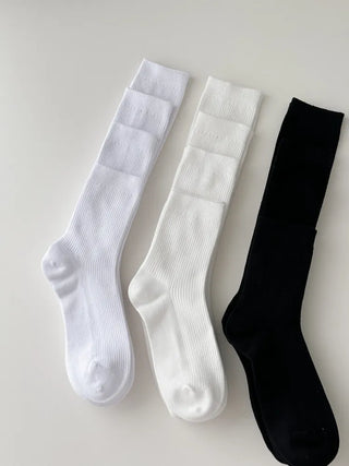 Firm, non-slip, stretchy long knee socks in