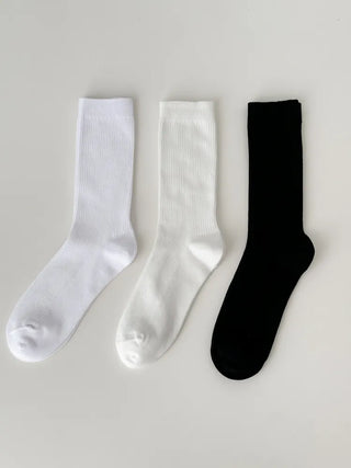 Firm, non-slip, stretchy long knee socks in