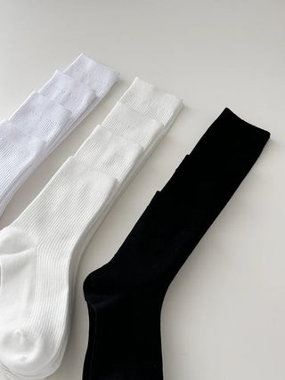 Firm, non-slip, stretchy long knee socks in