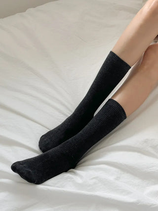 Eight Ribbed Daily Simple All-Season Mid-Length Socks Set