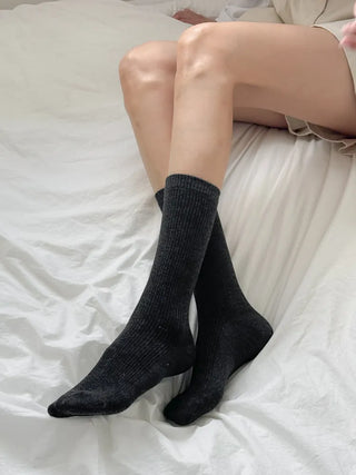 Eight Ribbed Daily Simple All-Season Mid-Length Socks Set