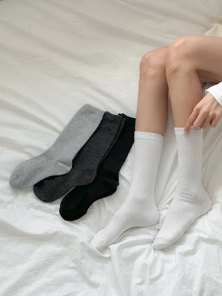 Eight Ribbed Daily Simple All-Season Mid-Length Socks Set
