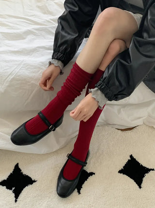 Deli Basic Ribbed Plain Color Knee-Long Socks