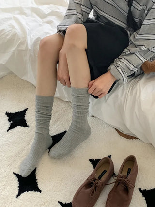 Deli Basic Ribbed Plain Color Knee-Long Socks