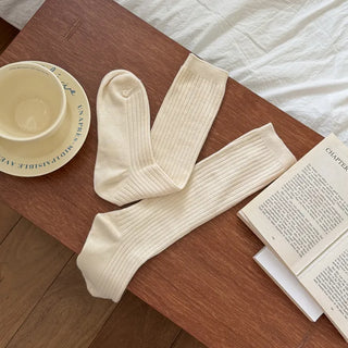 Deli Basic Ribbed Plain Color Knee-Long Socks
