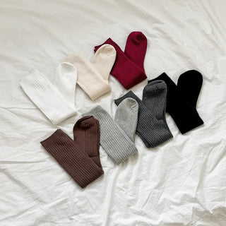 Deli Basic Ribbed Plain Color Knee-Long Socks