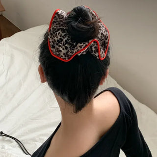 Lady's Pao Scrunchie Leopard Print Hair Tie Scrunchie