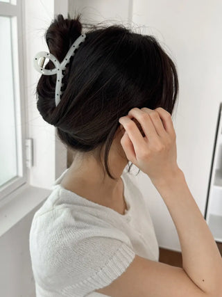 Dot Type Half-Up Hair Clip