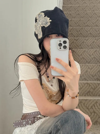 Vintage Big Ribbon Patch Long Beanie Hat