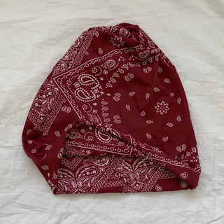 Disstored Paisley Twist Pattern Beanie Hat
