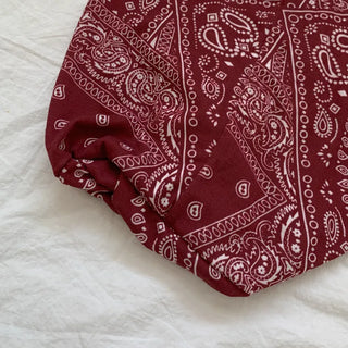 Disstored Paisley Twist Pattern Beanie Hat