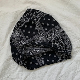 Disstored Paisley Twist Pattern Beanie Hat