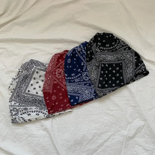 Disstored Paisley Twist Pattern Beanie Hat