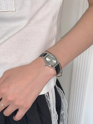 EKE Oval Classic Silver Leather Wristwatch