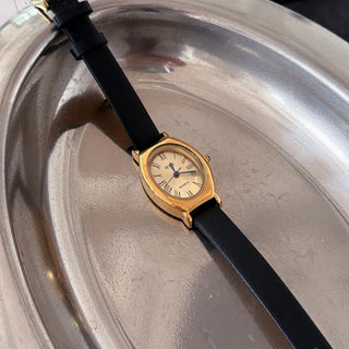 EKE Oval Classic Silver Leather Wristwatch