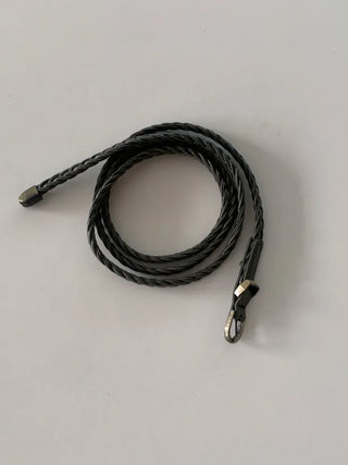 Flat Twist Slim Leather Belt