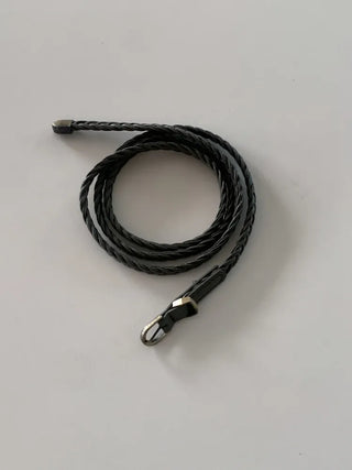 Flat Twist Slim Leather Belt