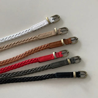 Flat Twist Slim Leather Belt