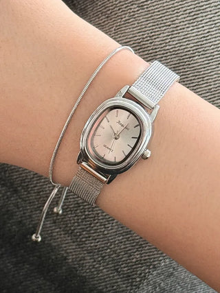 Silver Mesh Metal Strap Wristwatch
