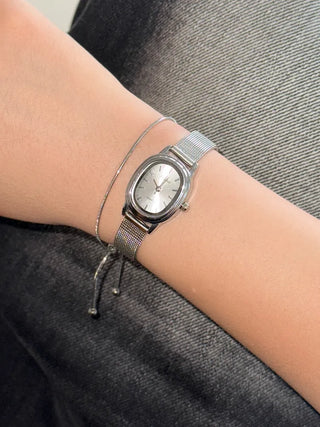 Silver Mesh Metal Strap Wristwatch