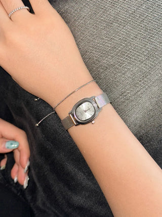 Silver Mesh Metal Strap Wristwatch