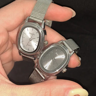 Silver Mesh Metal Strap Wristwatch