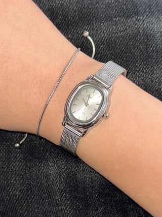 Silver Mesh Metal Strap Wristwatch