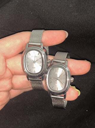 Silver Mesh Metal Strap Wristwatch