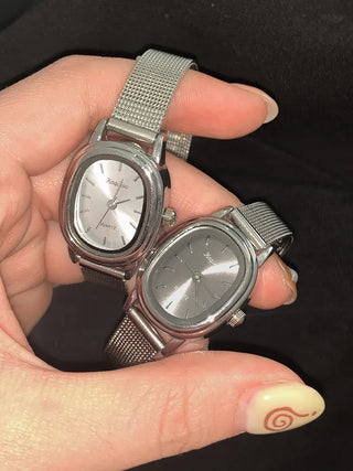 Silver Mesh Metal Strap Wristwatch