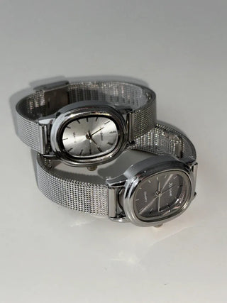 Silver Mesh Metal Strap Wristwatch