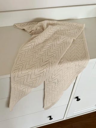 Cozy Leaf Knit Triangle Face Shawl Scarf