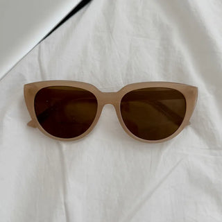 Wide Amber Bold Cat-Eye Tinted Sunglasses