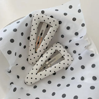Kuku Dot Triangle Hair Clip