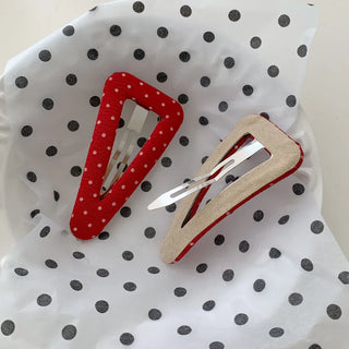 Kuku Dot Triangle Hair Clip