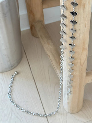 Small Flat Heart Metal Slim Chain Belt