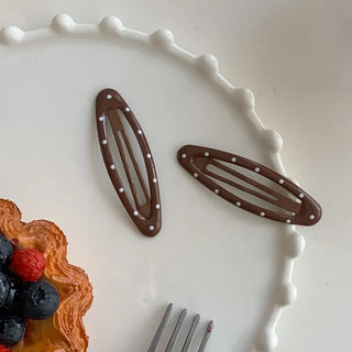 Dot Oval Point Snap Hair Clip