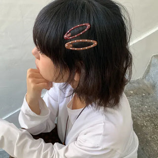 Dot Oval Point Snap Hair Clip