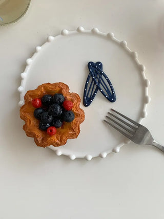 Dot Oval Point Snap Hair Clip