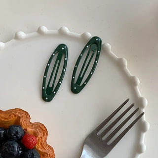 Dot Oval Point Snap Hair Clip