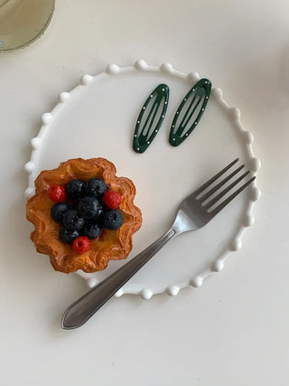 Dot Oval Point Snap Hair Clip