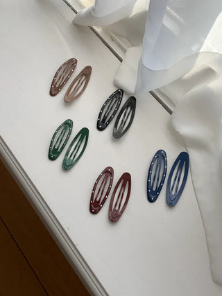Dot Oval Point Snap Hair Clip