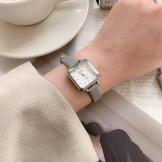 Back-to-School Leather Watch Round Square Leather Daily Women's Wristwatch