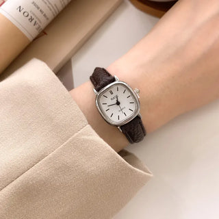 Back-to-School Leather Watch Round Square Leather Daily Women's Wristwatch