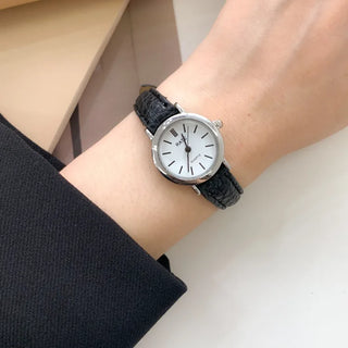 Back-to-School Leather Watch Round Square Leather Daily Women's Wristwatch