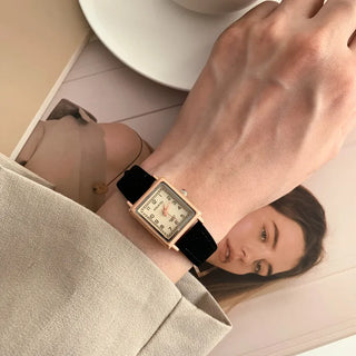 Back-to-School Leather Watch Round Square Leather Daily Women's Wristwatch