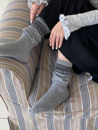 Loop Stripe Point Striped Socks