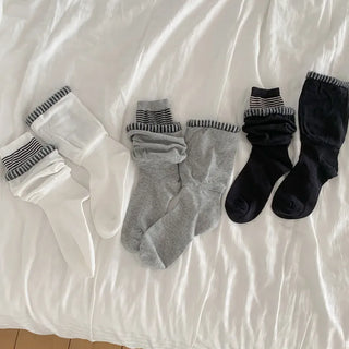 Loop Stripe Point Striped Socks