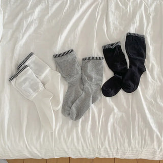 Loop Stripe Point Striped Socks