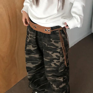 Mid-Strap Eyelet Punching Knot Strap Belt